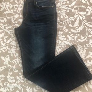 Denizen Levi’s mid-rise bootcut jeans Size 14